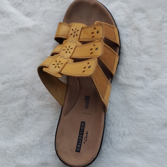 Clarks Shoes | Clarks Collection Soft Cushion Sandals | Poshmark